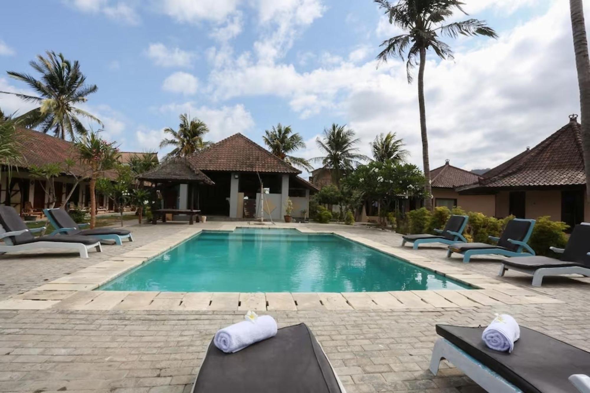 Gguesthouse Kuta  Dış mekan fotoğraf
